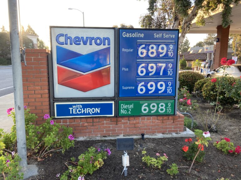 Conejo Valley Gas Prices Range From $5.87 to $6.89